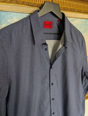 HUGO Men's Navy Micro-Pattern Casual Shirt Large